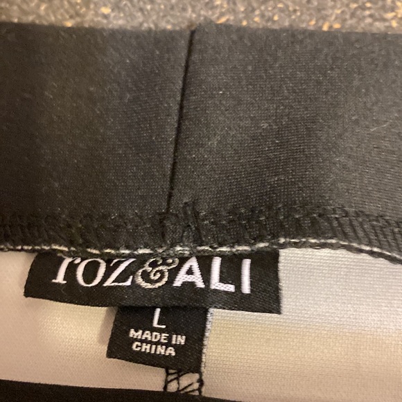 Women’s pencil skirt. Size L. Made in China. Color black and white. - Picture 4 of 4